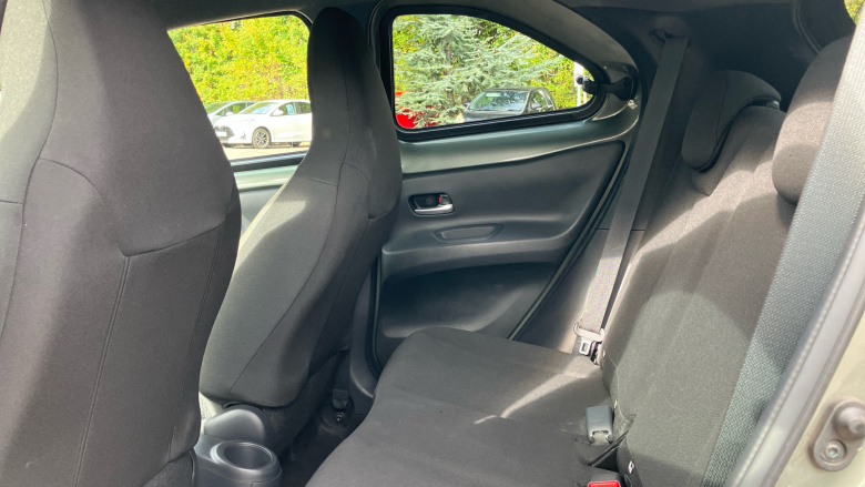 Toyota Aygo X 1.0 VVT-i Edge 5dr Petrol Hatchback